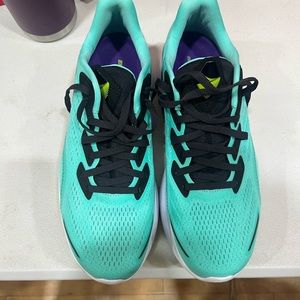 Women’s Saucony Endorphin Shift 2